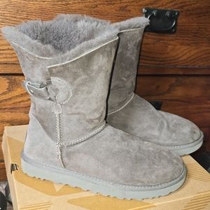 Ugg boots gray